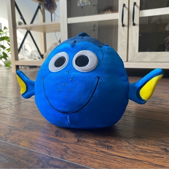 Squishmallows Disney Dory - Picture 9 of 9